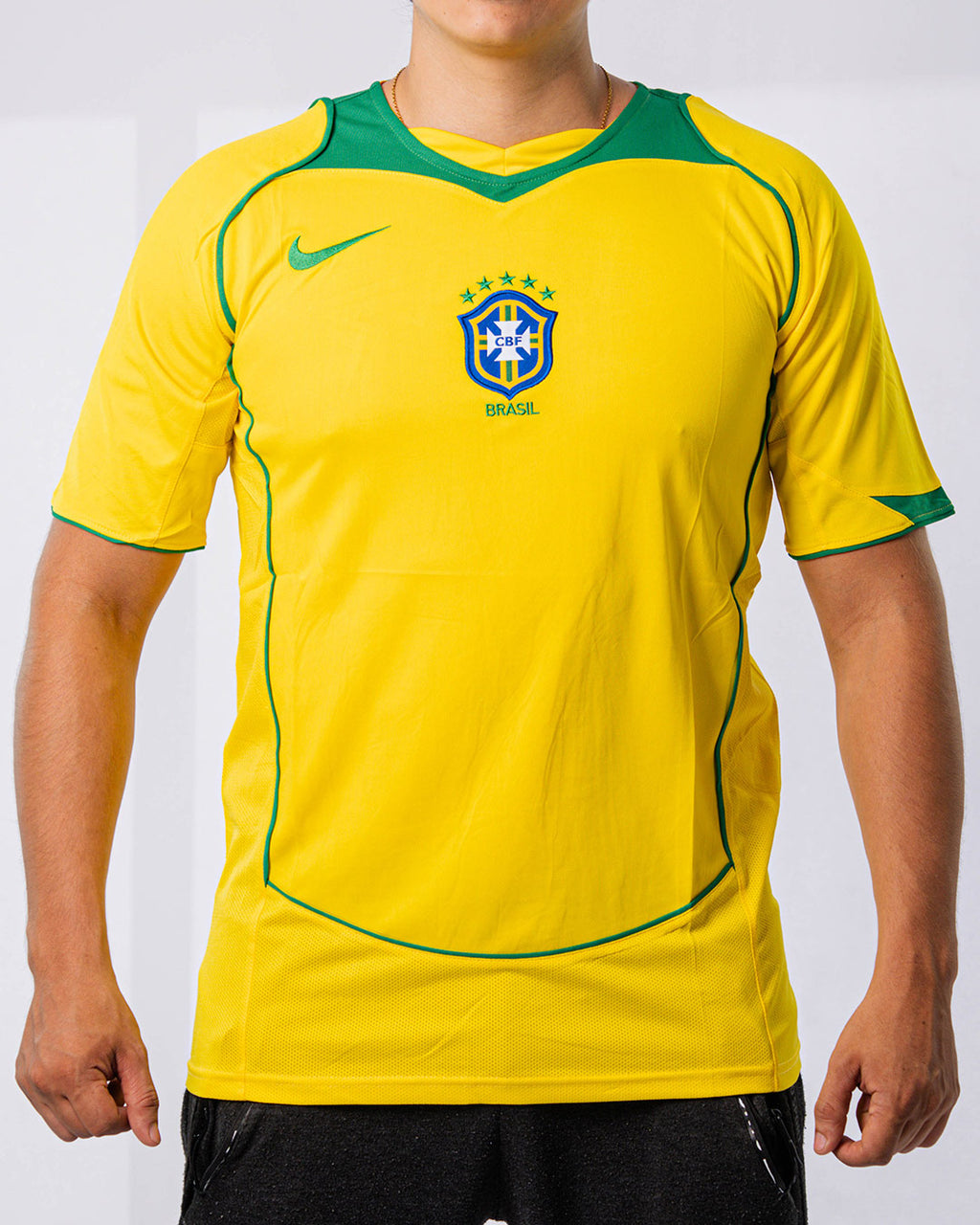 CAMISETA RETRO BRASIL 2004