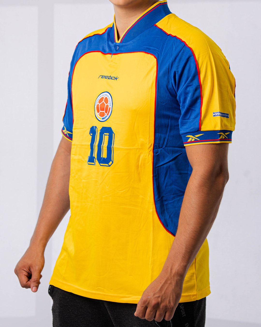 CAMISETA RETRO 2001 COLOMBIA
