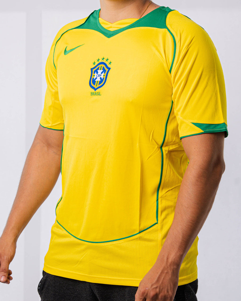 CAMISETA RETRO BRASIL 2004
