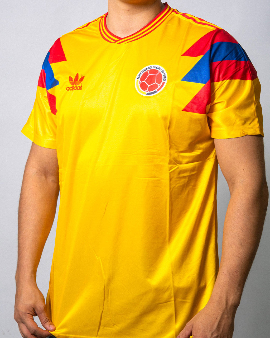 CAMISETA COLOMBIA RETRO 1990 LOCAL
