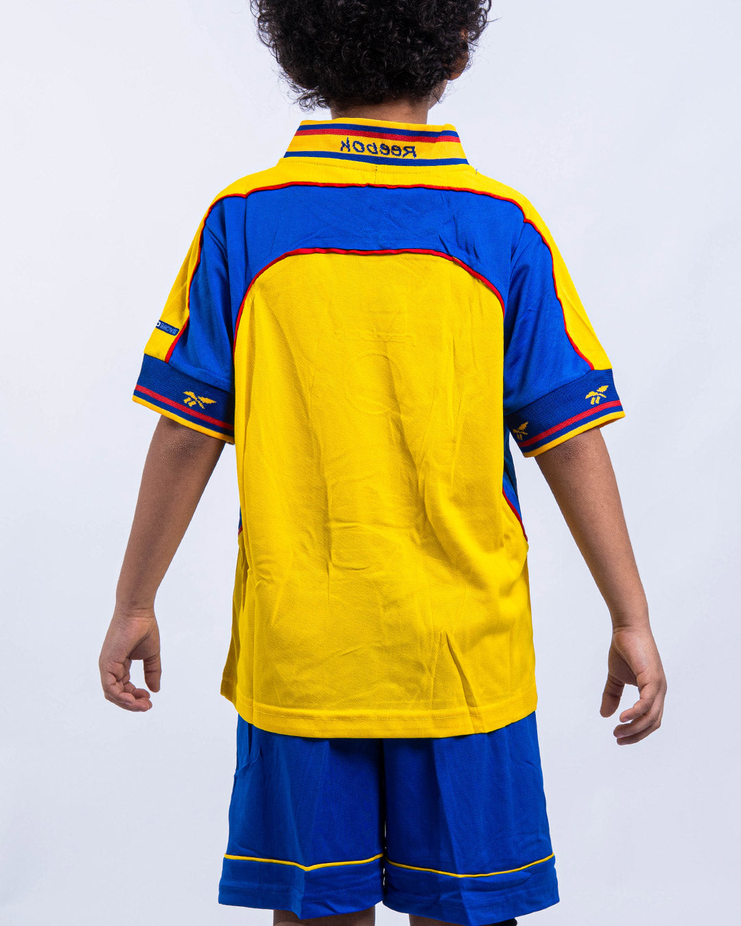 CONJUNTO PARA NIÑO COLOMBIA 2001